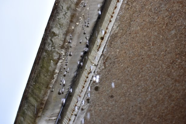 水槽溢出图片下载