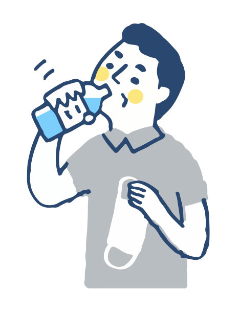 一名男子正在取下面罩补充水分图片下载