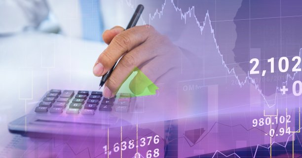 数字插图白种人男性的手计算超过统计图片下载