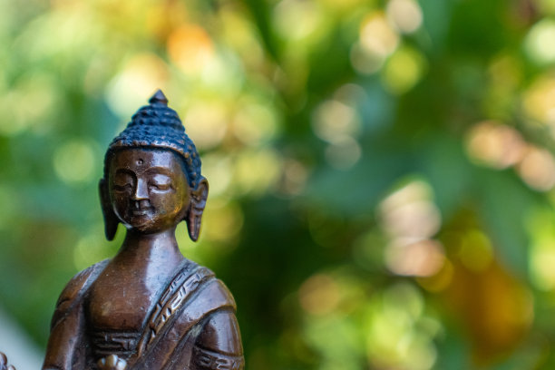 佛雕像图片下载