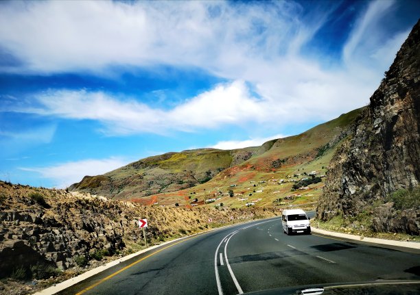 穿越特兰斯凯的公路旅行。图片下载