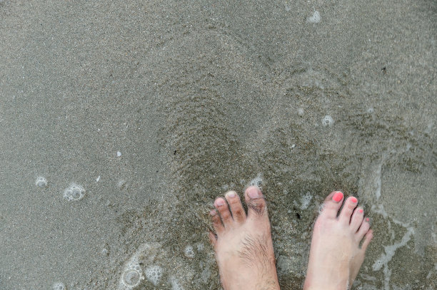 一起站在沙滩上，抽象的照片，背景，情侣图片下载