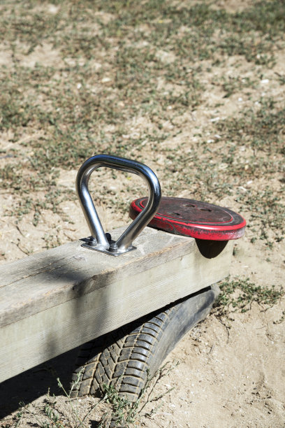 土耳其儿童公园跷跷板的细节图片下载