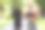 积极的生活方式的概念。非洲女孩和她的男性朋友在户外慢跑图片下载