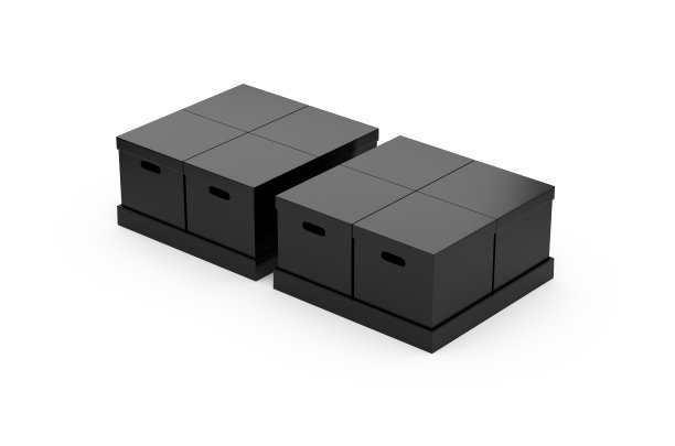 四个黑色纸箱在纸托盘上，模型模板在孤立的白色背景，3d插图图片下载