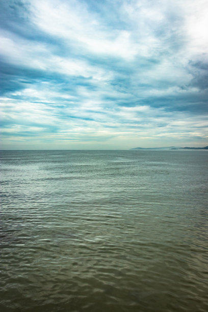 海面在清晨的平面角度图像是在清晨拍摄的图片下载