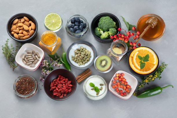 刺激免疫和保护病毒的健康产品。图片下载