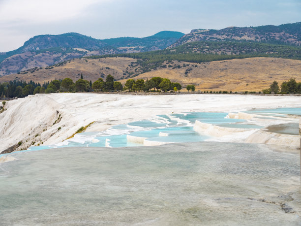 土耳其棉花堡的石灰华图片下载