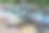 自然背景。森林小溪中的岩石和流水。长时间曝光的照片图片下载