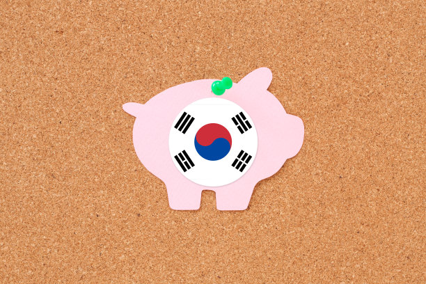 带有韩国国旗的储蓄罐图片下载