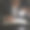 男人在LED灯的灯光下阅读圣经。寻找上帝，研究这本书。基督教和宗教图片下载
