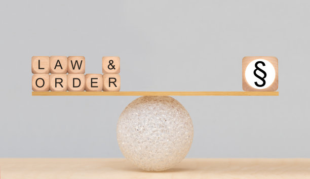 法律与秩序的平衡图片下载