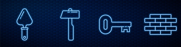 固定线旧钥匙，泥铲，锤子和砖块。砖墙上发光的霓虹灯图标。向量图片下载