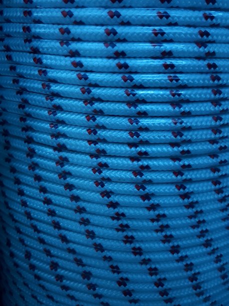 新的蓝色绳卷，有规律的图案图片下载