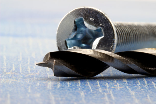 闭合钻头和螺杆图片下载