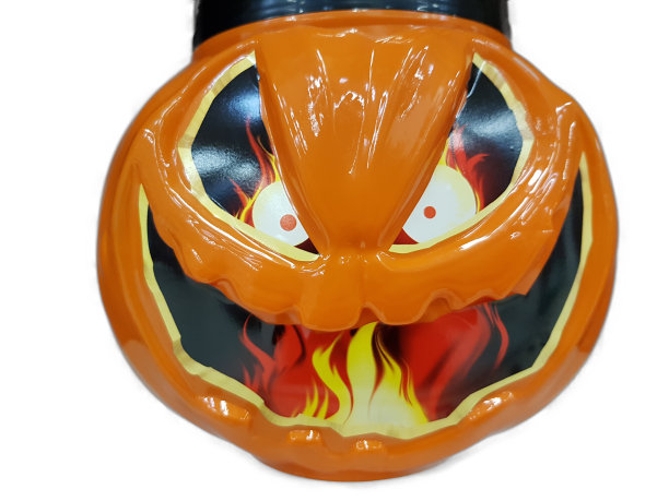 可怕的万圣节南瓜孤立在白色的背景图片下载