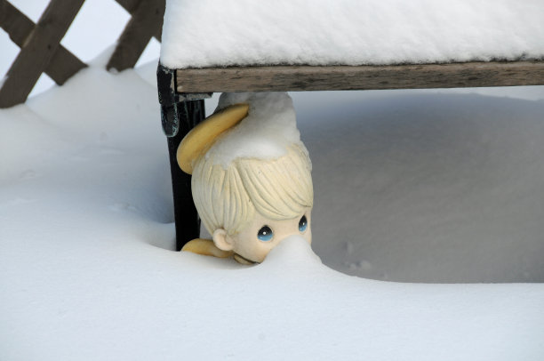 暴风雪过后的寒冷日子——印第安纳州霍华德县图片下载