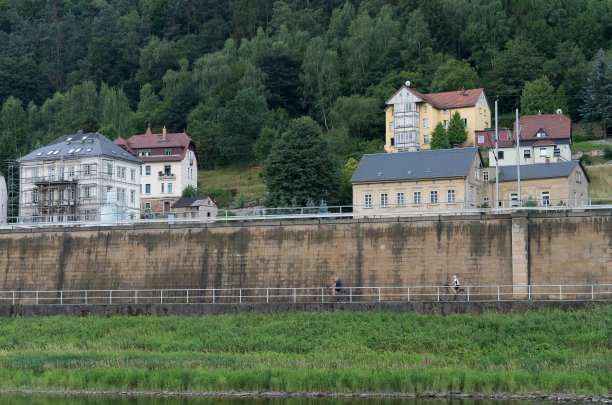 易伯河图片下载