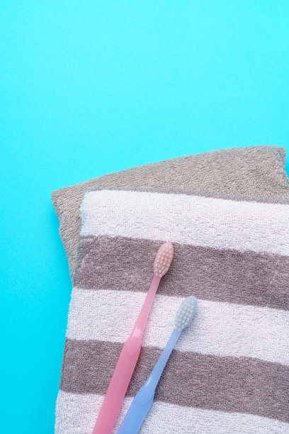 牙刷和毛巾图片下载