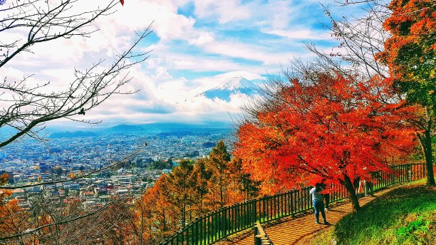 秋天的富士山图片下载
