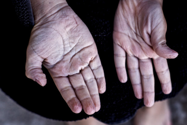 皱纹在海图片下载