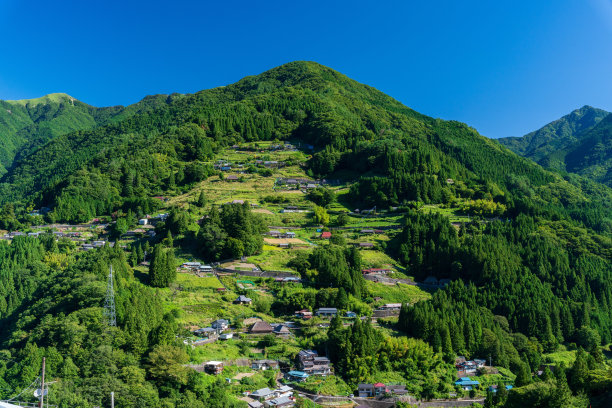 日本德岛县三吉市的一个历史悠久的村庄图片下载