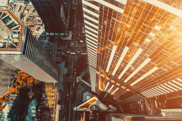 香港市区鸟瞰图。亚洲智慧城市的金融区和商业中心图片下载