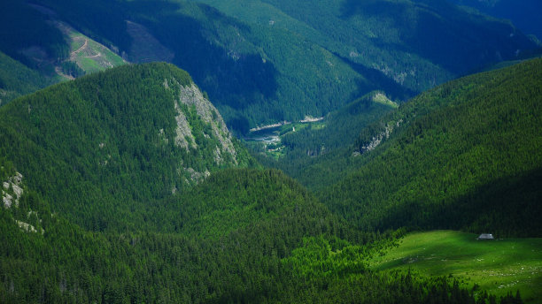 加尔贝努湖图片下载