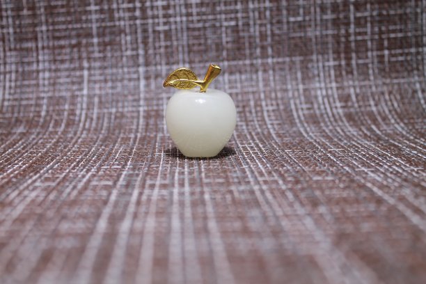 白色的苹果图片下载