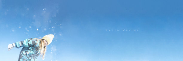 年轻的少女正在进行有趣的活动图片下载