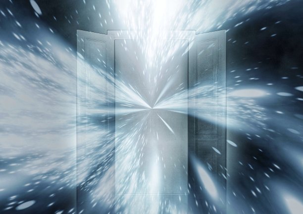 开门的数字合成和光的漩涡图片下载