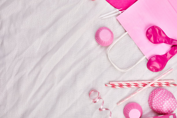 生日或派对女孩贺卡，粉色节日物品，派对。图片下载