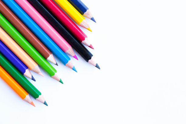 彩色铅笔孤立在白色。图片下载