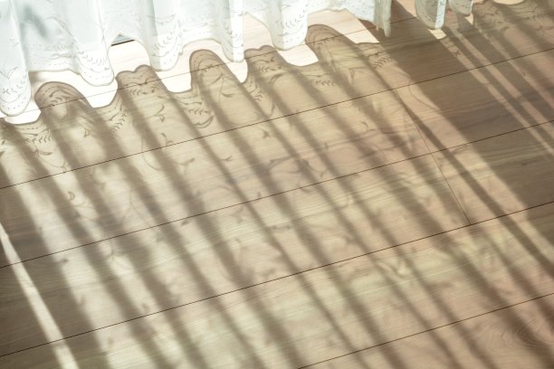 靠窗的图片下载