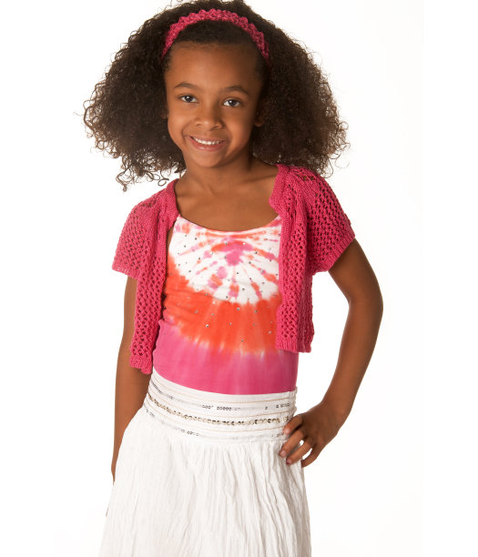 笑容可掬的小女孩，一头漂亮的卷发图片下载