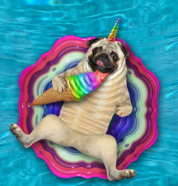 公角兽在池塘里吃冰淇淋图片下载