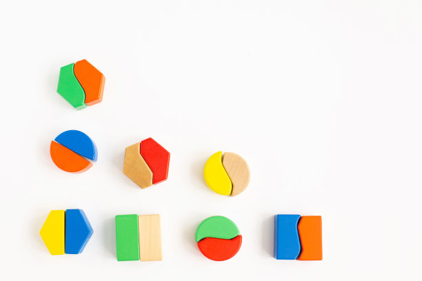 套彩色木制造型蒙台梭利感官材料玩具图片下载