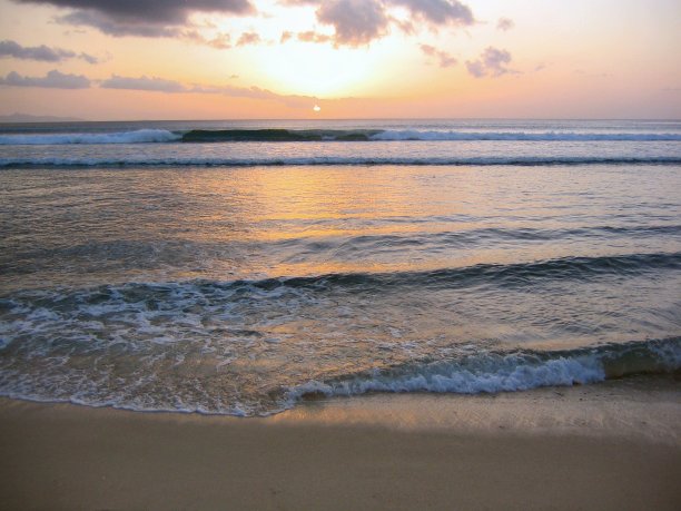 塞浦路斯沙滩大海图片下载