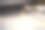 工业表上有灰尘的金戒指图片下载