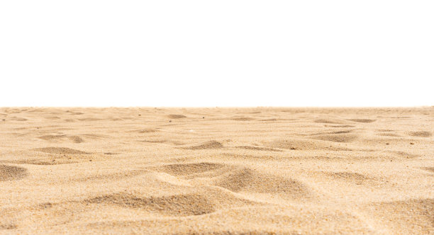 沙滩上的沙子孤立在白色的背景上。图片下载