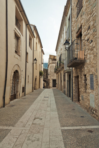 加泰罗尼亚古城贝萨鲁图片下载