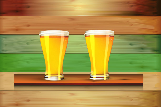 木制背景上的啤酒图片下载