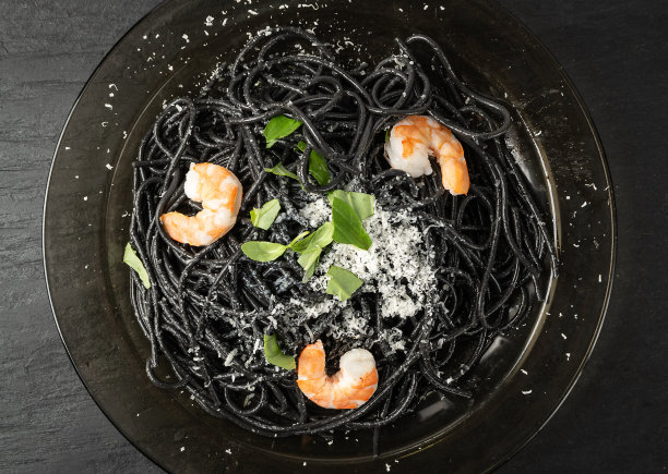 黑盘虾仁意大利面图片下载