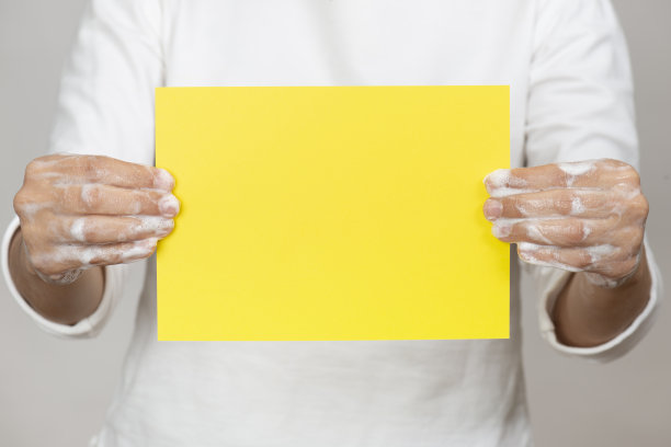 螺旋记事本与铅笔图片下载