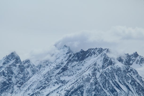 冬天的黄石山图片下载