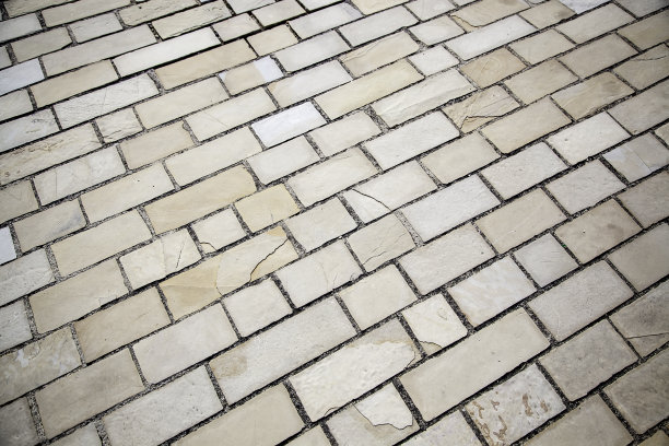 铺在地上的铺路石图片下载