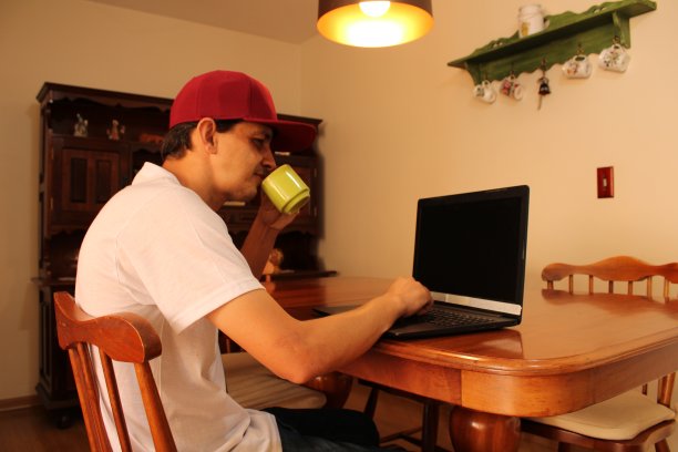 在家工作图片下载