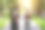 运动训练。黑人运动员和女性健身伙伴在公园里跑步图片下载