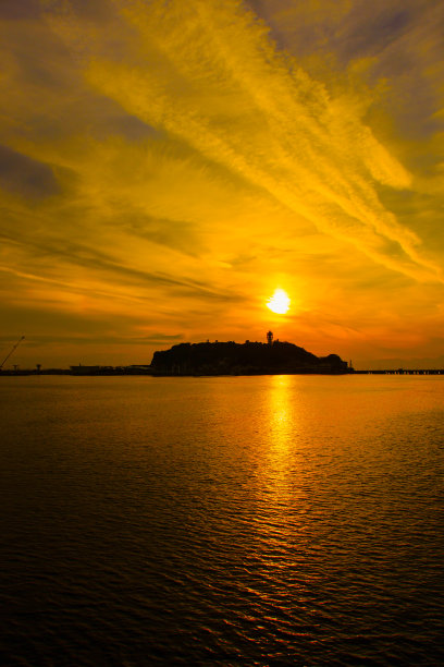 Enoshima的剪影和日落图片下载