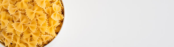 自制的意大利食品，有机全麦素食意大利面，健康的一餐图片下载